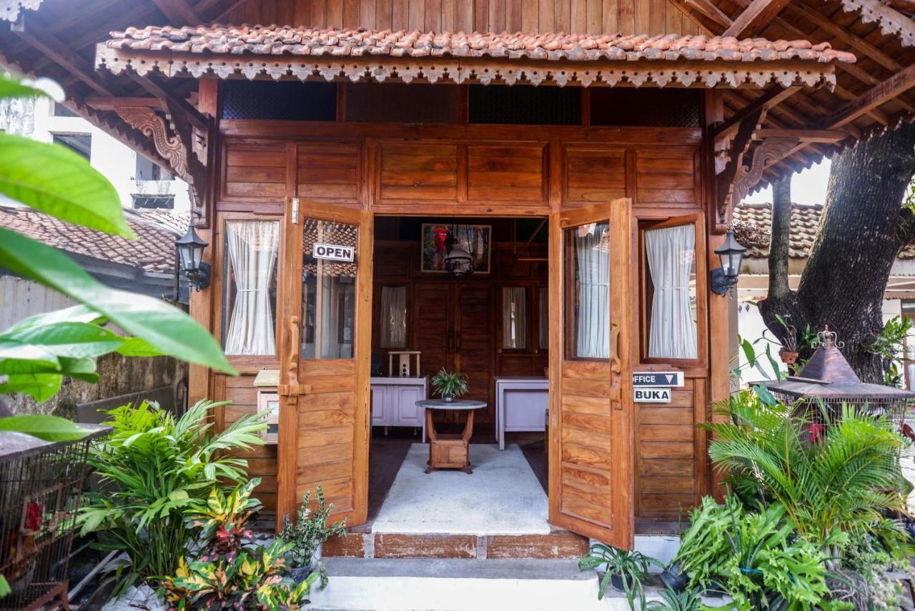 Отель Reddoorz Syariah Near Plengkung Gading 2 Джокьякарта Экстерьер фото